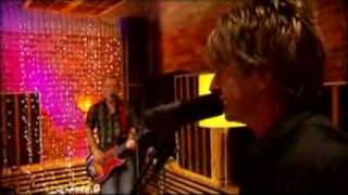 Crowded House-  Saturday Sun - New Single 2010