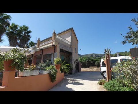 210.000€, 3-bedroom, 1-bathroom with private swiming pool and impressive views in Alzira