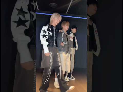 my Balkan ass rn 😛😭 #straykids #skz #felix #changbin #seungmin #kpop