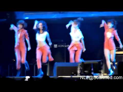 [SMTown Live 2010 Concert Fancam] SNSD - Dance off