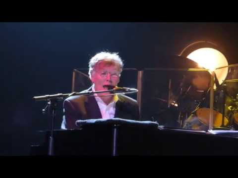 Eric Clapton & Steve Winwood - Well Alright @ Ginger Baker Tribute, Hammersmith Apollo, 17 Feb 2020