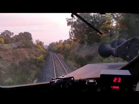 Australian EMD Locomotive C505 leads 2KQ4, 5100t - 1100m barley train!