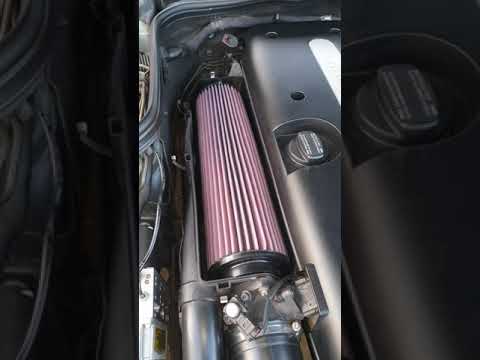 W211 e320 cdi (OM648) engine, straight 6, 3.2, K&N air filter.