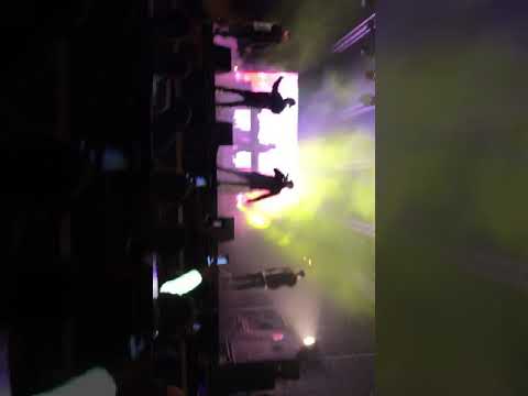 Clementino e Sud Sound System alla focara di Novoli (LE)