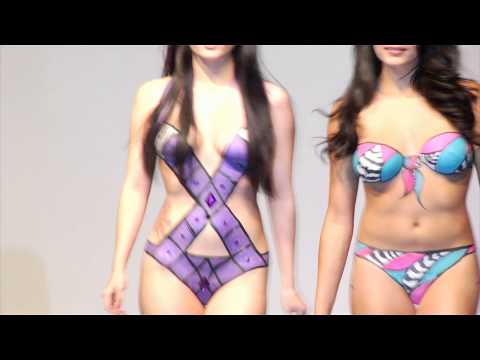 sexy pics of teenie girls bending over bikini fashion show video