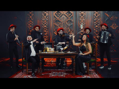 Roxana Chirita & George Talent - Familie înstărită