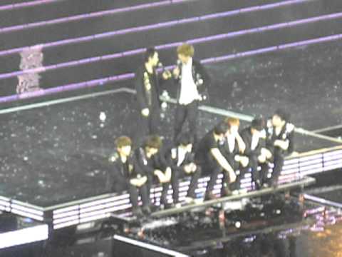120310 SUPERMSHOW4 in MACAU-Miracle+TALKING+Destiny+THANK YOU+ENDING