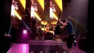 Avril Lavigne - I Don&#39;t Give Live In Buffalo 2003