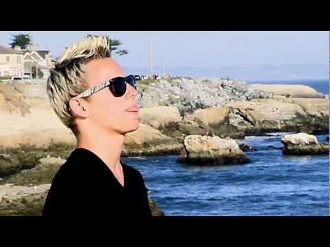 Austin Corini-What Makes You Beautiful (One Direction Cover)