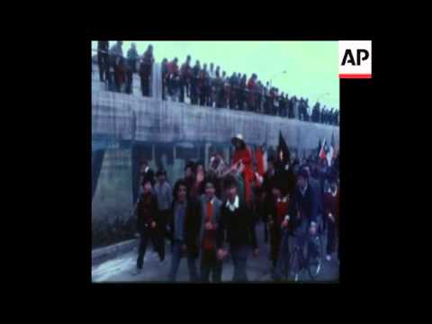 SYND 2/10/72 LADY FARMER PROTEST RIDE ON HORSE BACK