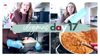 VLOGMAS DAY 17 | baking homemade bread, making creamy tomato pasta + unboxing Davids Tea