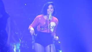 DEMI LOVATO WEARING MY UGLY SWEATER