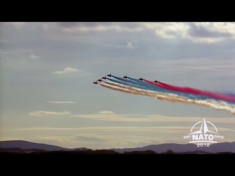 NATO Days 2012 - Red Arrows