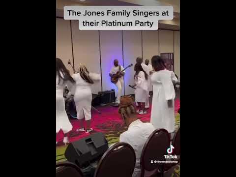 Promotional video thumbnail 1 for Bishop Fred A.jones & The Jones Family Singers