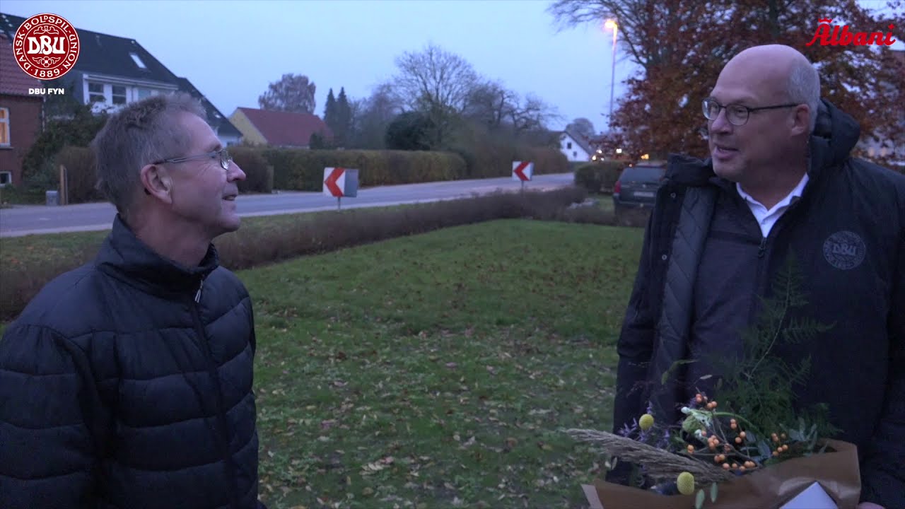 Læs nyheden "Årets Fynske Fodboldleder overrasket med prisen: "Jeg er rystet, men det er dejligt"" Årets Fynske Fodboldleder overrasket med prisen: "Jeg er rystet, men det er dejligt"