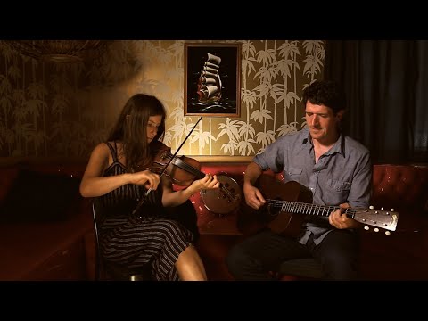 The Horsenecks--Wave the Ocean, Wave the Sea & Flowers of Edinburgh