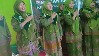 Download lagu lirik yg sangt apik perempuan aswaja dr ranting Kecila. mp3