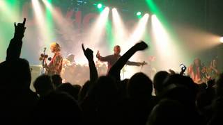 Ludwig von 88 &quot;nous sommes des babas&quot; live Barbey