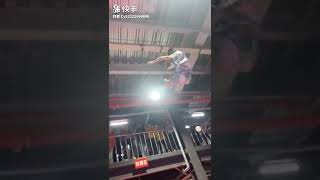 【Funny China】エチエチ?ぶっ飛びJUMP台　パンチラ