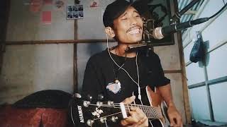 Download lagu Iwan fals - tampomas ade baton (cover) mp3