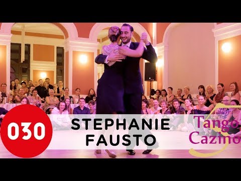Stephanie Fesneau and Fausto Carpino – La milonga de Buenos Aires #FaustoyStephanie