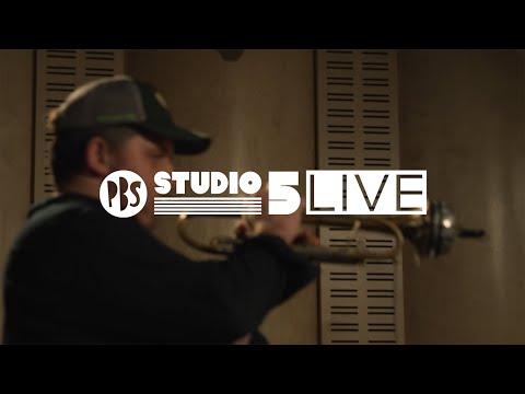 I Hold The Lions Paw in Studio 5 Live September 21, 2025