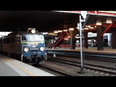 Wieczorne Pociągi Towarowe Na Stacji Częstochowa...