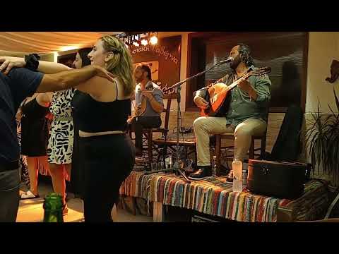 Μοναχή & Μ αρέσει η άστατη ζωή-Νίκος Βεζυράκης στο Στραβοδοξάρι στον Κουτσουρά Ιεράπετρας