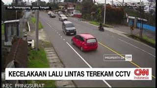 Download lagu Tabrakan Maut di Depan Kantor Kecamatan Terekam CCTV mp3