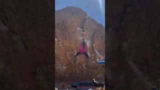 Video thumbnail de Ketron Classic, V4. Happy Boulders