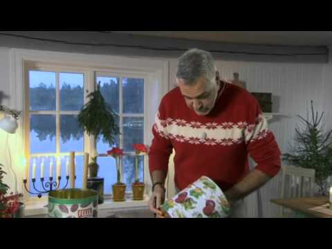 Ernst Kirchsteiger gör en marschallhållare - Jul med Ernst (TV4)