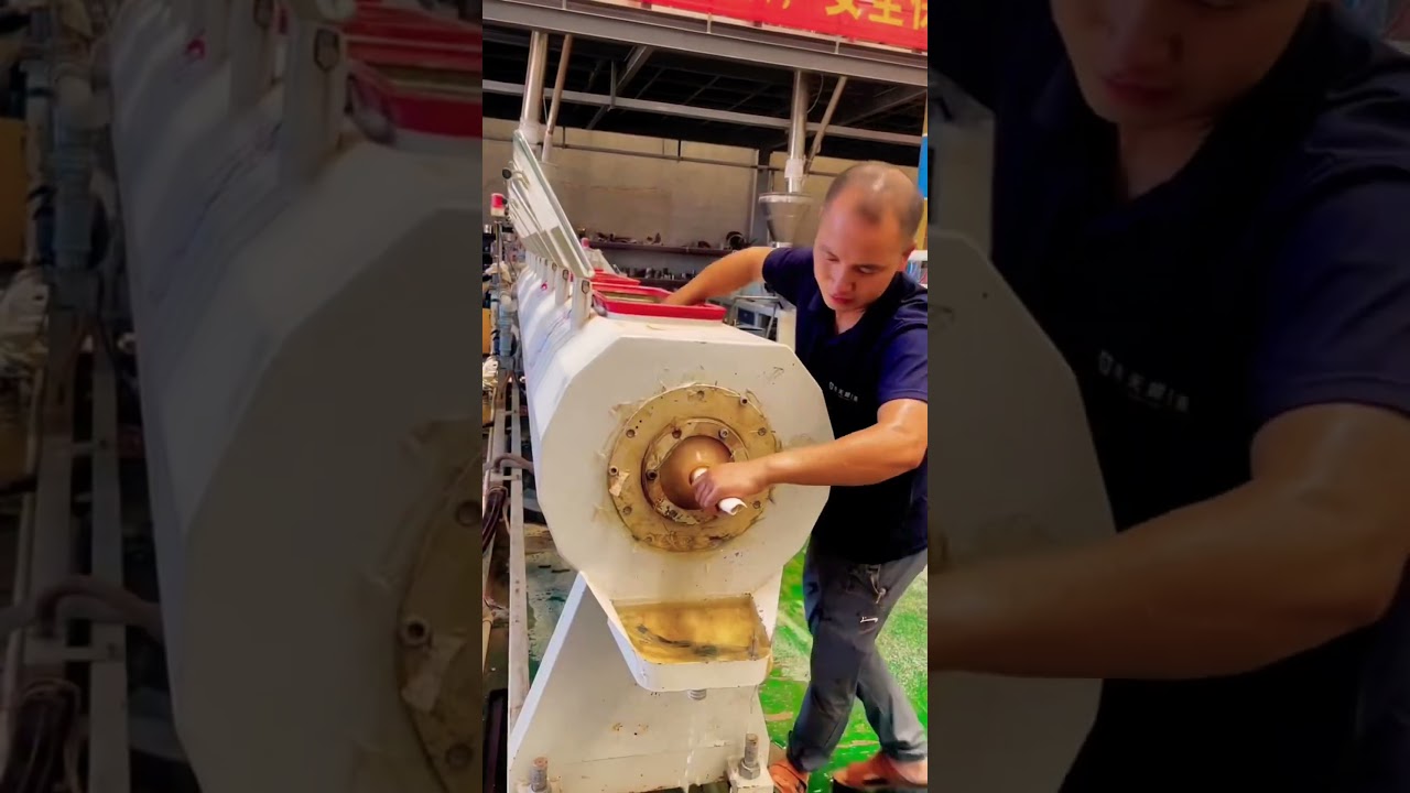 daily of an extruder operator #plastic #plasticfactory #extruderoperator #plasticpellets