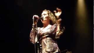 Dana Fuchs - Livin on sunday. Boerderij 2012 MP4
