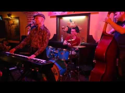 Lex Blohin + Alligators - 02 - (Москва,Schwein,12.4.2014)