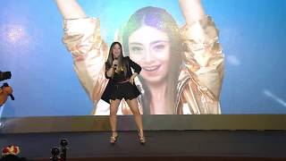 Nihan Akın dillerden düşmeyen şarkısı 'Duy Beni' ile Quality Ödül Töreni'ne renk kattı