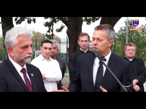 Otwarcie boiska w Izabelinie