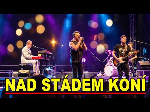 TROS DISCOTEQUOS - Nad stádem koní