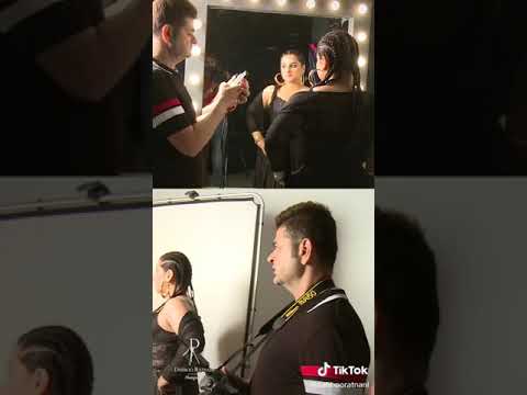 download lagu mp3 mp4 Vidya Balan Daboo Ratnani, download lagu Vidya Balan Daboo Ratnani gratis, unduh video klip Vidya Balan Daboo Ratnani