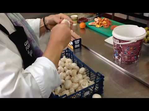 Chef Tips - How to Turn a Mushroom