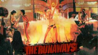 Dakota Fanning - Cherry Bomb