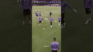 Download lagu STORY WA REAL MADRID 2017 🤩✨ - PRIME SQUAD MADRID #shorts mp3