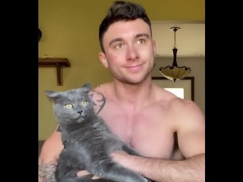 YouTube video about: When I sing my cat comes to me?