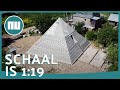 Russisch echtpaar bouwt piramide in achtertuin | NU.nl