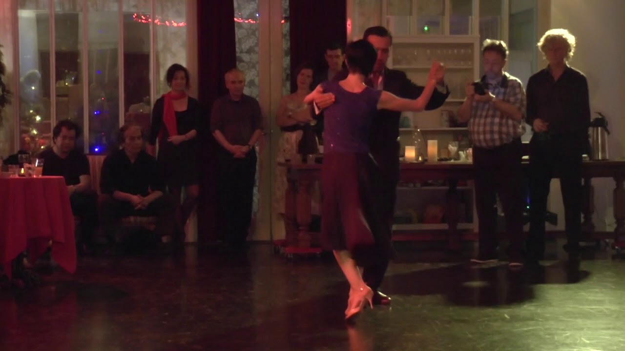 Roberto Leiva & Maricel Gomez in Acedemia de Tango (1) "Cara Sucia" C.di Sarli