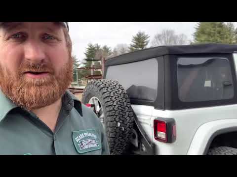 Bp51 old man emu on jlu Jeep