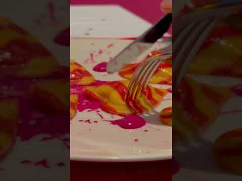 Valentine’s Day at Sacci restaurant ❤️#golfresort #cocktail #abudhabiuae  #valentinesday #abudhabi