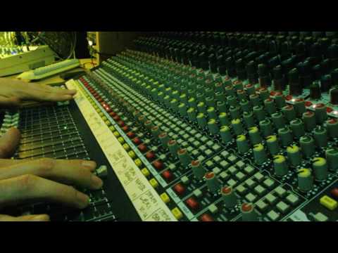 Puppa Shan mixing "Dub Rings"