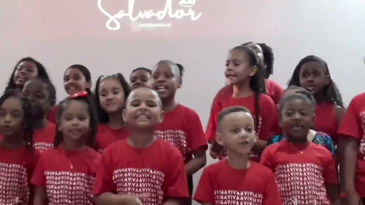 Enche-me - Cadeias Quebra - Crianças Cantando no Aviva Salvador