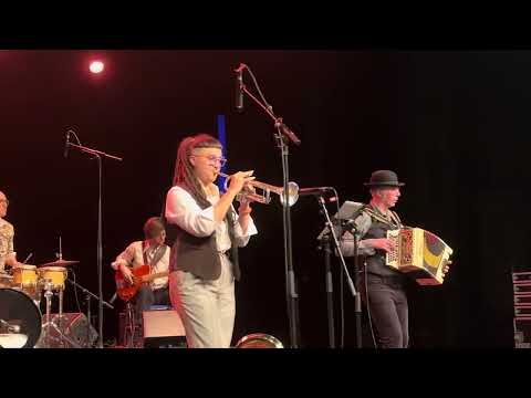 Kendirvi - Fest Noz // Châteaugiron