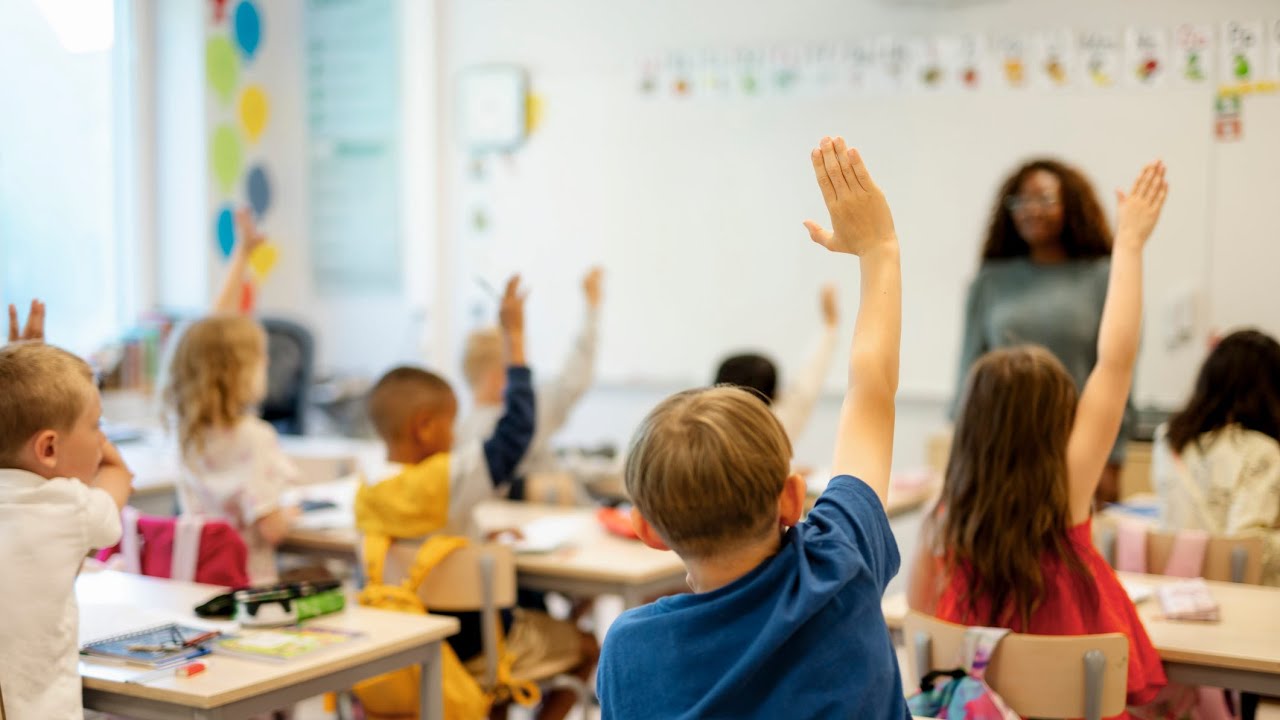 Gov. Reynolds signs 2% per-pupil funding increase for public schools